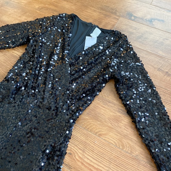 *SOLD* NWT H&M sequin jumpsuit - small - Picture 5 of 5